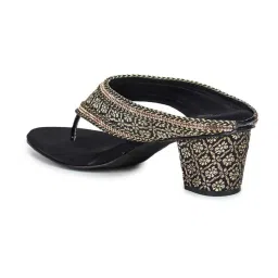 Shezone Women's Black Thong Sandals image 5