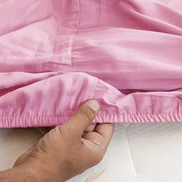 WEAVE AND DECOR Pink Striped 300 TC King Bedsheet with 2 Pillow Covers image 2