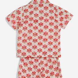 Charkhee Cotton Woven Half Sleeves Floral Motifs Printed Coordinating Shirt & Shorts Winter Night Suit Set - Pink image 4