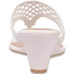 Metro Women's White Thong Wedges image 5