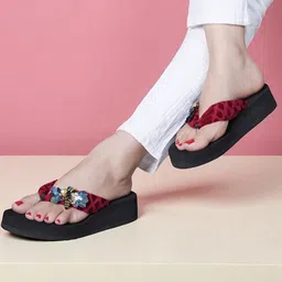 LOVEHUSH Women Embellished Wedge-picture-19