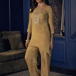 CHHAAP Women Ethnic Motifs Embroidered Regular Thread Work Kurta with Trousers-picture-36