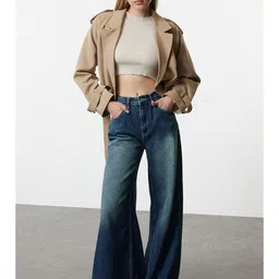 Trendyol Women Slash Knee Light Fade Jeans-picture-10