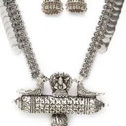 Moedbuille Women Silver-Plated Handcrafted Temple Jewellery Set image 2