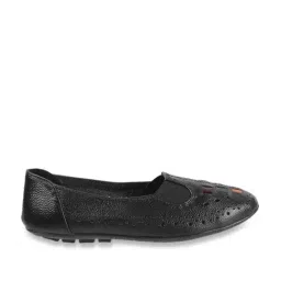Mochi Women's Black Flat Ballets image 2