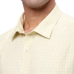 Park Avenue Yellow Slim Fit Checks Shirt image 5