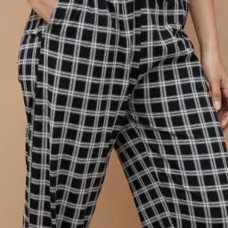 Ginger By Lifestyle Black Cotton Regular Fit Checks Pyjamas image 5