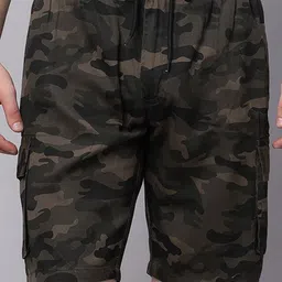 HO BINDAASS Men Camouflage Printed Cargo Shorts image 4