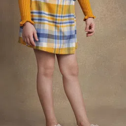 One Friday Checked Mini Skirts image 2