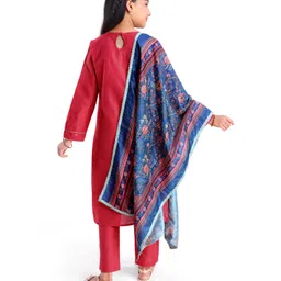 Pine Kids Woven Three Fourth Sleeves Kurta Churidar Set with Dupatta & Floral Embellisment and Lace Detailing - Red image 2