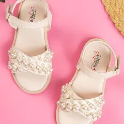 Toothless Pearls Embellished Sandals With Velcro Closure - White-picture-10