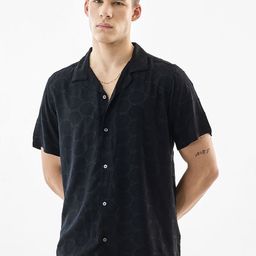Snitch Men Relaxed Fit Textured Cuban Collar Casual Shirt-picture-30