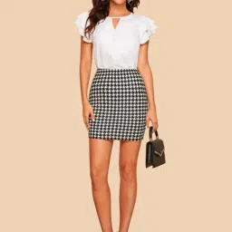 BUYNEWTREND Black & White Houndstooth Print Pencil Skirt image 5