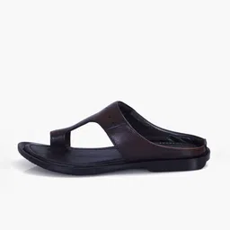 Auserio Round Toe Textured Sandals image 2