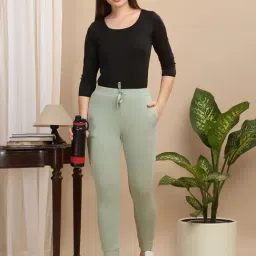 Sweet Dreams Green Regular Fit Solid Trackpants image 4