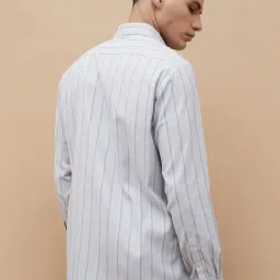 Code By Lifestyle Grey Regular Fit Striped Shirt image 2