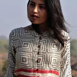 Chidiyaa Ivory Polka Dots Printed Blouse-picture-27