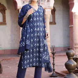 Taavi Ethnic Motifs Printed V-Neck Pure Cotton Straight Kurta & Trouser with Dupatta image 2