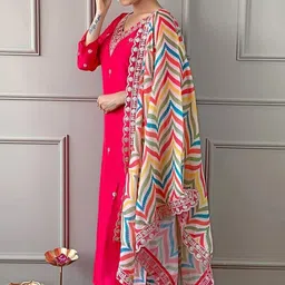 moda rapido Women Cotton Blend Kurti Pant Dupatta Set image 3