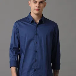 Voi Jeans Men Spread Collar Solid Cotton Casual Shirt-image-67