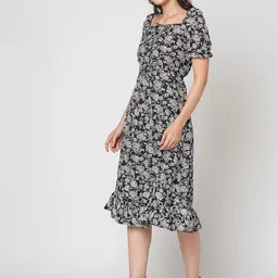Selvia Print Tie-Up Neck Crepe Fit & Flare Dress image 5