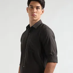 Arrow Men Formal Shirt image 5