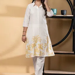 Readiprint Women Floral Printed Kurta with Trousers image 4