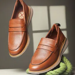 Hush Puppies Men Leather Round Toe Comfort Insole Loafers With Laser Cuts-image-38