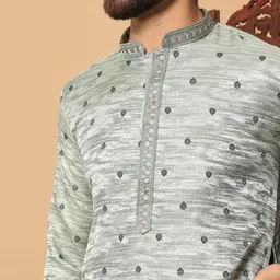 dvilla Men's Sage Grey Textured Kurta with Scattered Embroidery image 3
