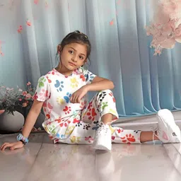 Nakshatra Unisex Kids Printed T-shirt with Trousers image 2