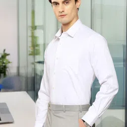 INVICTUS Regular Fit Solid Formal Shirt-picture-16