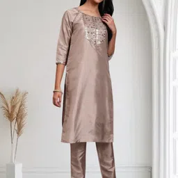 BANJANAN Women Ethnic Motifs Embroidered Regular Sequinned Kurta with Trousers image 2