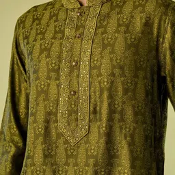 Diwas by Manyavar Men Embroidered Thread Work Kurta image 3