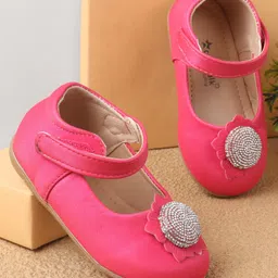 Cute Walk by Babyhug Bellies With Velcro Closure & Floral Applique - Pink-picture-30