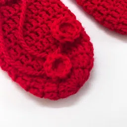 Little Peas Handmade Crochet Designed Mittens - Red image 3