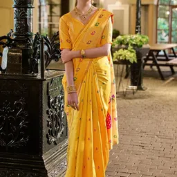 KALINI Floral Woven Design Zari Paithani Saree With Unstitched Blouse Piece image 5