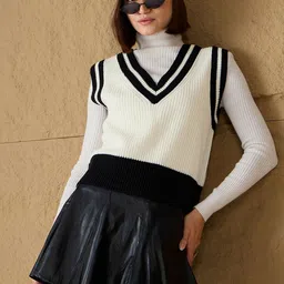 SASSAFRAS Women Crop Sweater Vest-picture-17