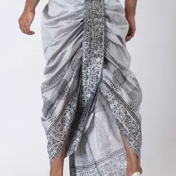 Nakshi Floral Print Men Dhoti image 2