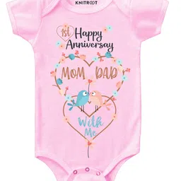 KNITROOT Short Sleeves Happy Anniversary Mom Dad Print Onesie   - Pink-picture-32