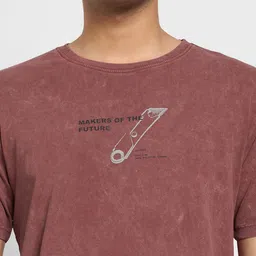 SF JEANS by Pantaloons Men Printed Extended Sleeves Pockets Slim Fit T-shirt image 5