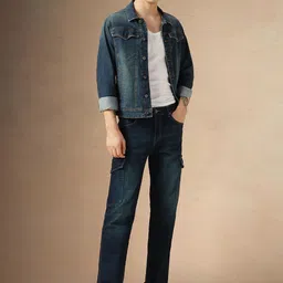 Dennis Lingo Men Relaxed Fit Low Distress Light Fade Stretchable Jeans image 4