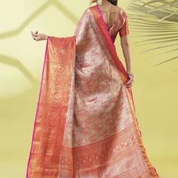 VILLAGIUS Women Woven Design Beads and Stones Kanjeevaram Saree image 2