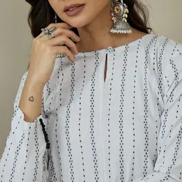 MASSTANI BY INDDUS Woven Design Keyhole Neck Cotton A-Line Kurta image 4