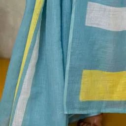 KALINI Striped Linen Blend Saree image 5