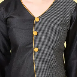 Kalini Women Solid Straight kurta image 3
