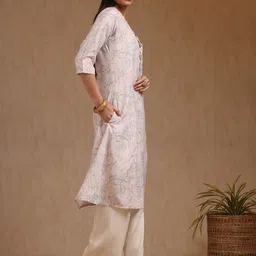 Soch Floral Printed Mandarin Collar Thread Work Linen A-Line Kurta image 3