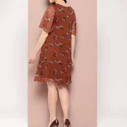 Qurvii Floral Print Flared Sleeves A-Line Dress image 4