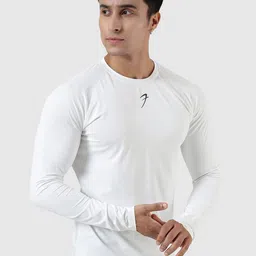 FUAARK Men Anti Odour Solid Round Neck Slim Fit T-shirt-image-4