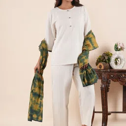 Style Shoes Dyed Dupatta image 5