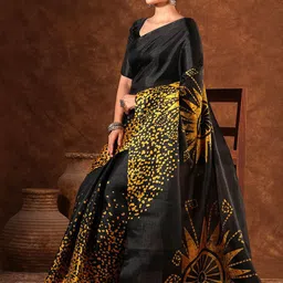 HERE&NOW Designer Printed Saree With Unstiched Blouse Piece image 2